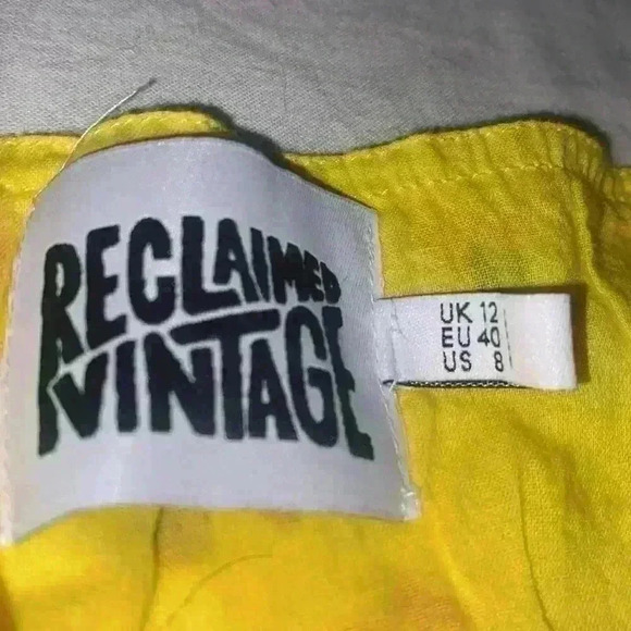 Reclaimed Vintage yellow floral button front bubble sleeve crop top - Picture 6 of 7